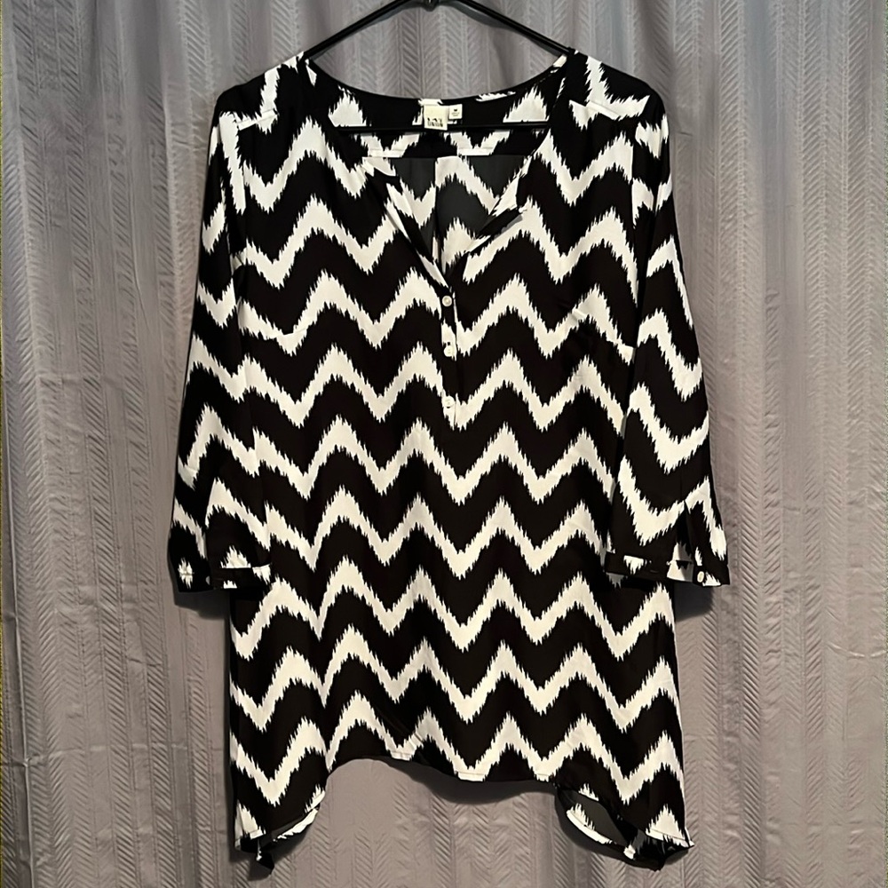 14th & Union Chevron Print Blouse